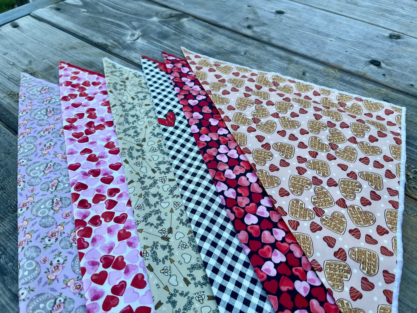 Dog Bandana Valentines Day // Dog Bandana Pink & Red Hearts // Valentines Collection // White Pink Red Hearts // Snap on Dog bandana //